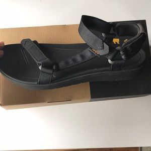 teva women's w sanborn universal sandal